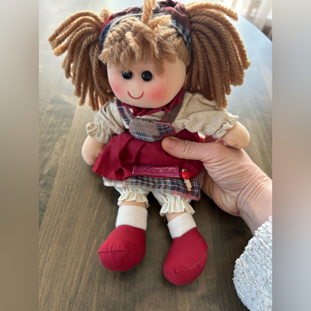 🎄🎄Adorable Red and Brown Plush Doll 🎎